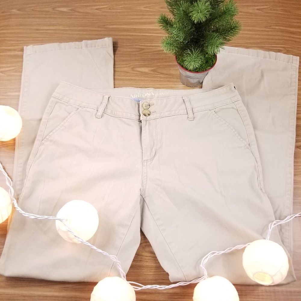 ✔Arizona Beige Flat Front Slacks Juniors 15 Long